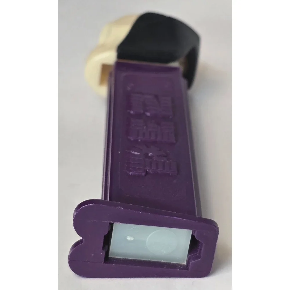 VINTAGE PEZ 